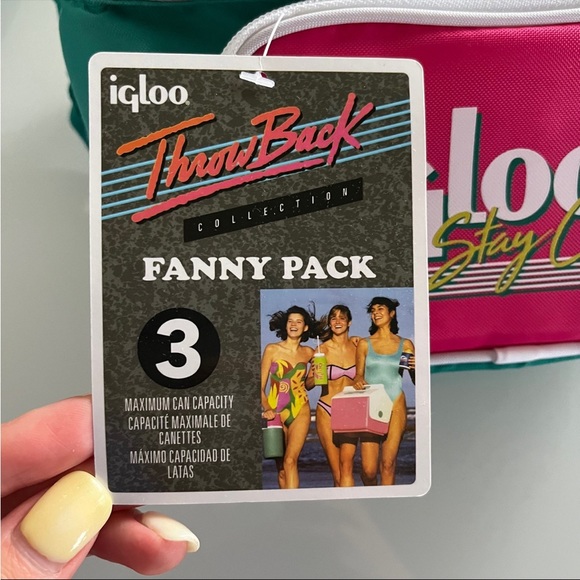 Igloo• 90s Retro Collection Fanny Pack Portable Cooler - Picture 7 of 13